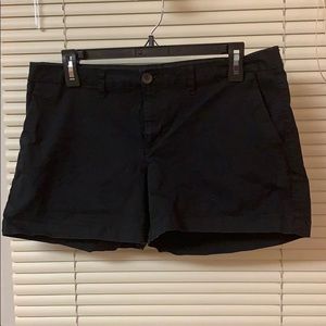 Women’s 2.5” inseam shorts.
